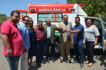 Saúde entrega mais ambulâncias para o sul do Piauí