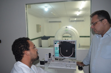 Hospital de Floriano comemora um ano de implantação de neurocirurgia
