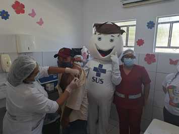 Sesapi realiza ação do Dia D de vacinação contra Influenza e Covid em Nazária