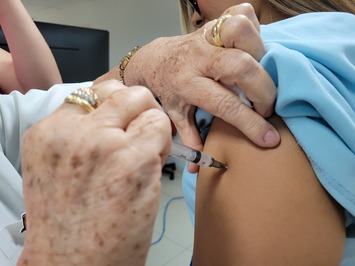 Piauí lidera ranking de cobertura com a vacina bivalente no Nordeste