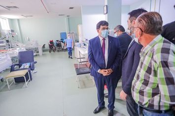  Governador visita Hospital Infantil e exalta a realização de cirurgias cardíacas em crianças no Piauí