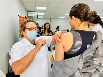 CEREST vacina policiais durante ação na Secretaria de Segurança Pública do Piauí