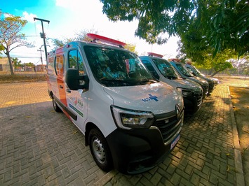 Sesapi entrega novas ambulâncias para hospitais da rede estadual