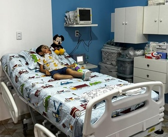 Criança com AME que morou 6 anos no Hospital Infantil tem alta e volta pra casa no Maranhão